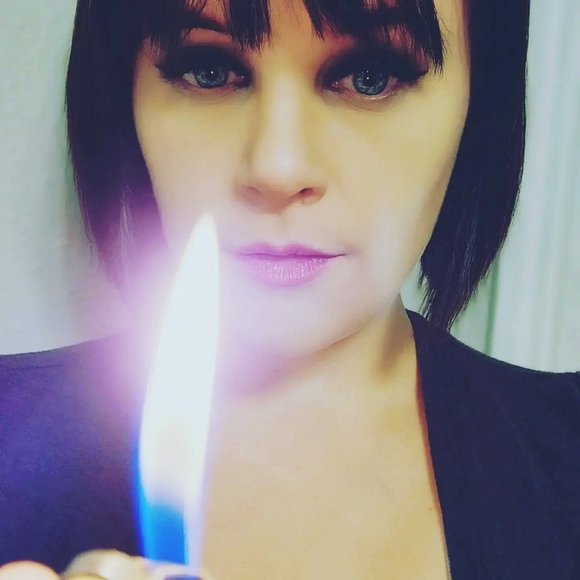 Meet your Posher, Kay - Picture 5 of 5